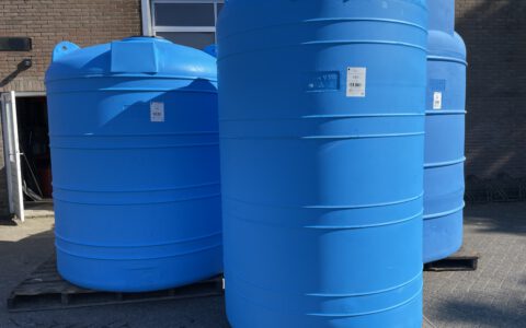 Voorraad watertanks.