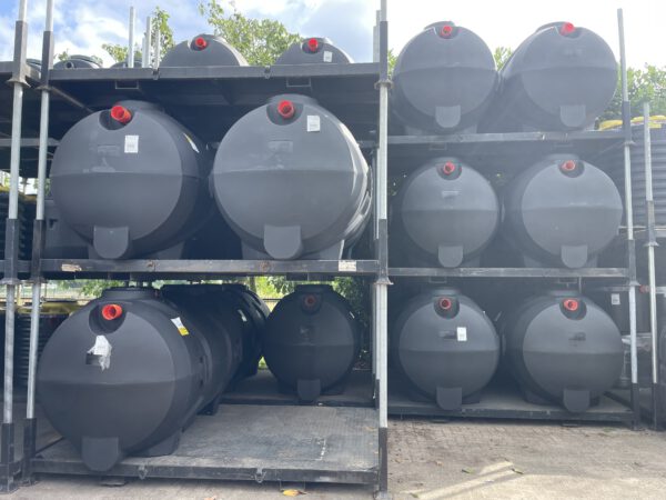 Rototec 3000 liter septic tank